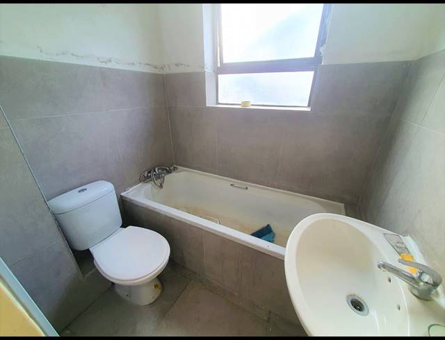 2 BEDROOM APARTMENT TO LET IN GOODWOOD CENTRAL
